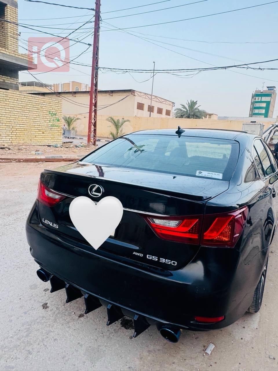 لێکزس GS